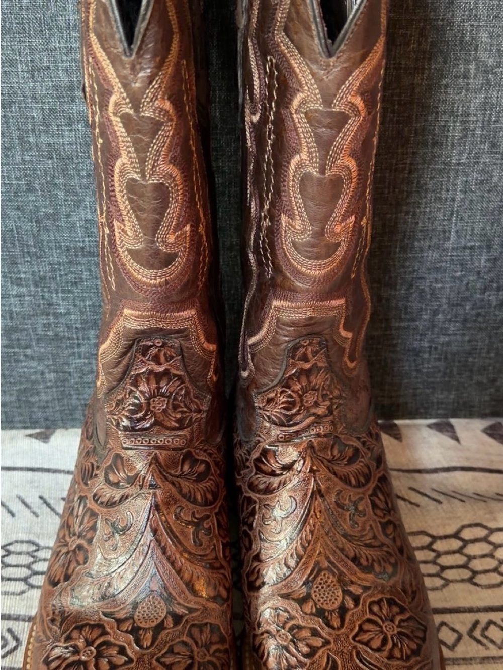 Brown Tooled Leather Western Boots - Elegant Floral Design